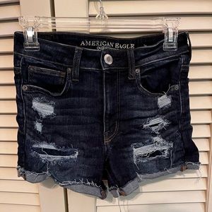 AEO Destructed Hi Rise Shortie